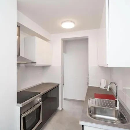 Διαμέρισμα Petra & Iva - One Bedroom With Balcony *