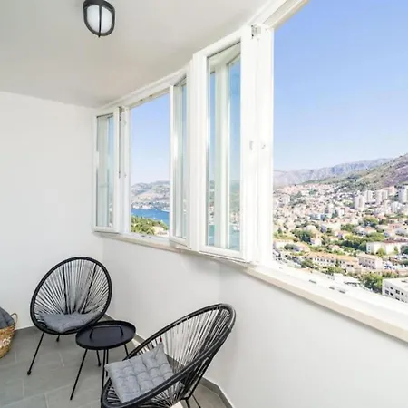 Petra & Iva - One Bedroom With Balcony * Ντουμπρόβνικ