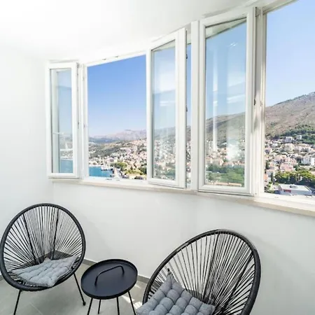 Διαμέρισμα Petra & Iva - One Bedroom With Balcony *